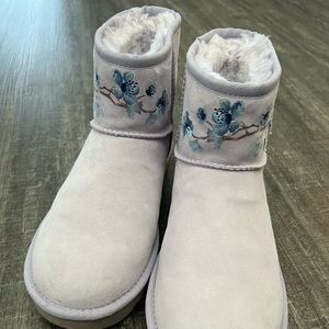 UGG Classic Mini Blossom